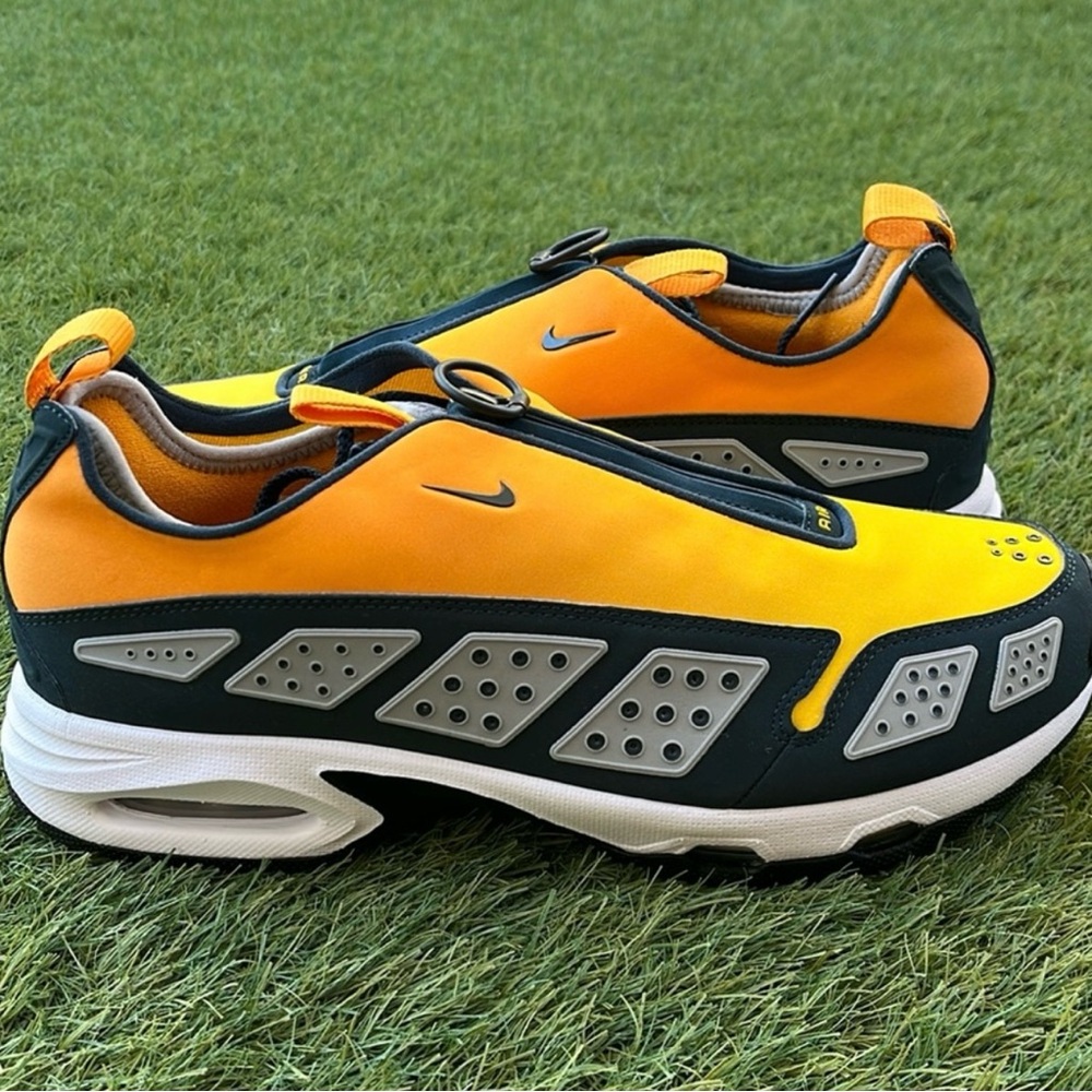 Nike Air Sunder Max “Canyon Gold”